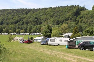 logo-campingplatz-mainwiese